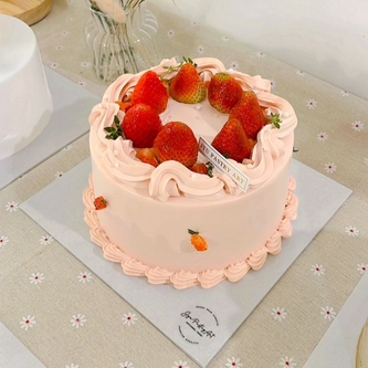 Strawberry Farm 6"